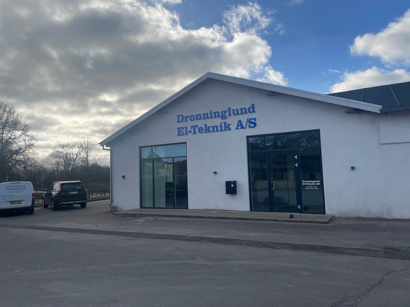 Om os - Dronninglund EL-Teknik AS